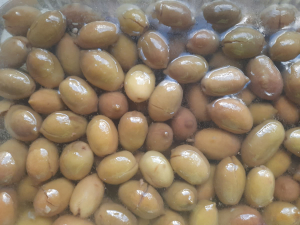 Gekneusde olijven op Kreta.